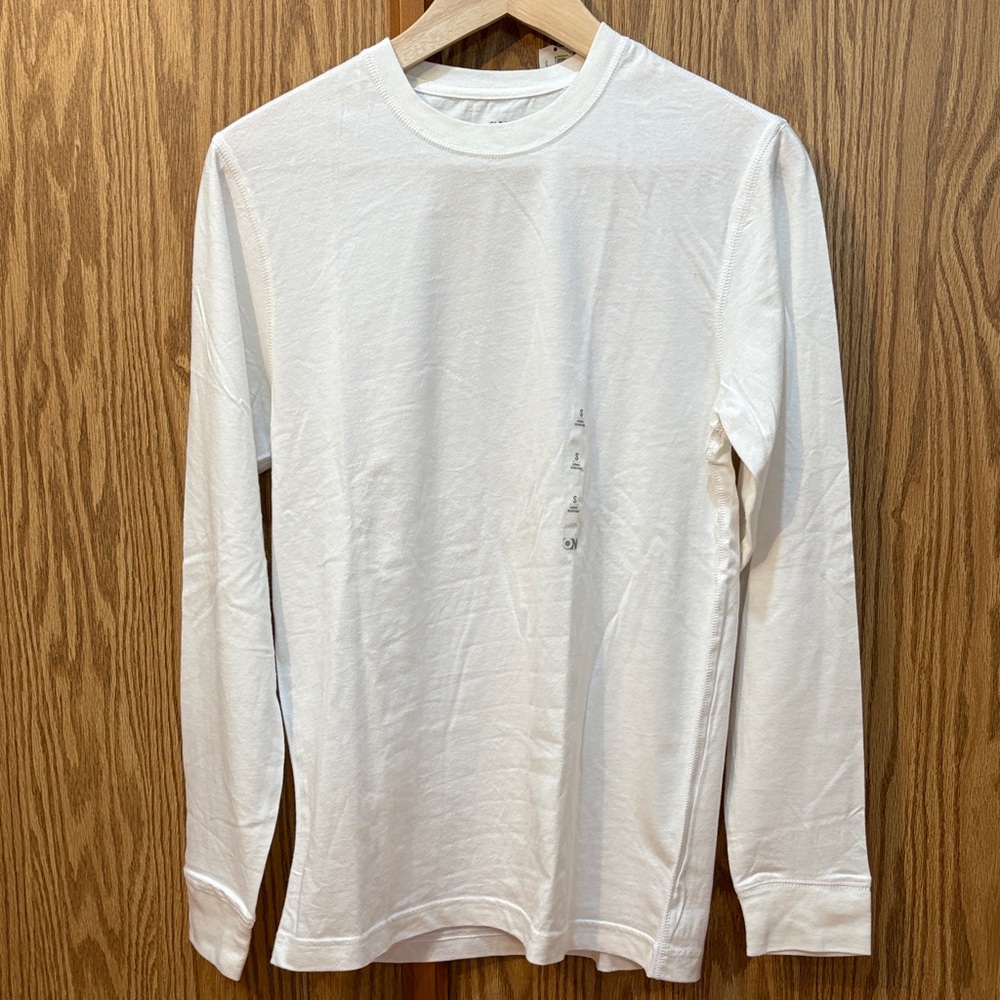 Old Navy Men's Crisp White Long Sleeve Tee
